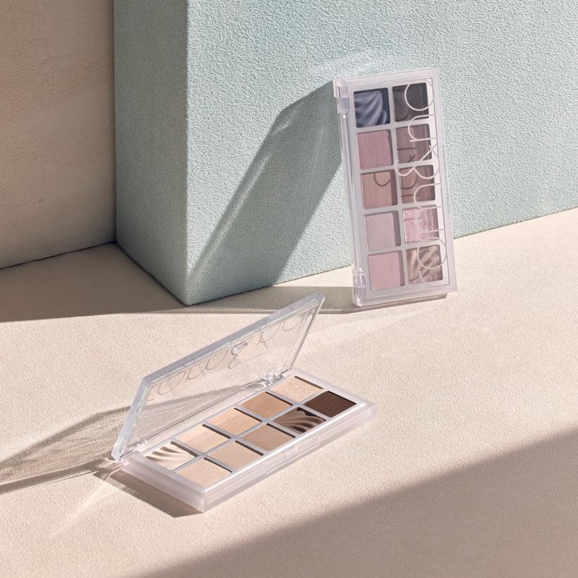 BETTER THAN PALETTE [#13 ODD BREEZE GARDEN] 8.3g
