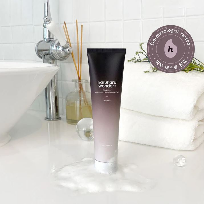 BLACK RICE MOISTURE 5.5 SOFT CLEANSING GEL [100ml]