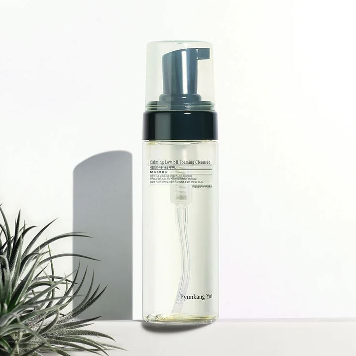 CALMING LOW PH FOAMING CLEANSER [150ml]