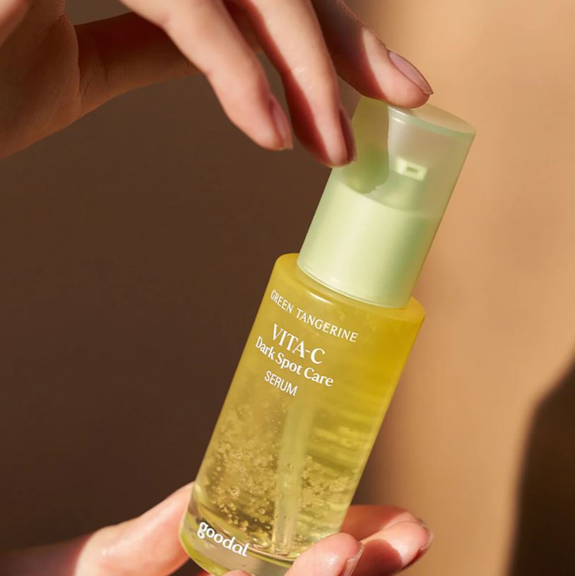 GREEN TANGERINE VITA C DARK SPOT CARE SERUM [40ml]