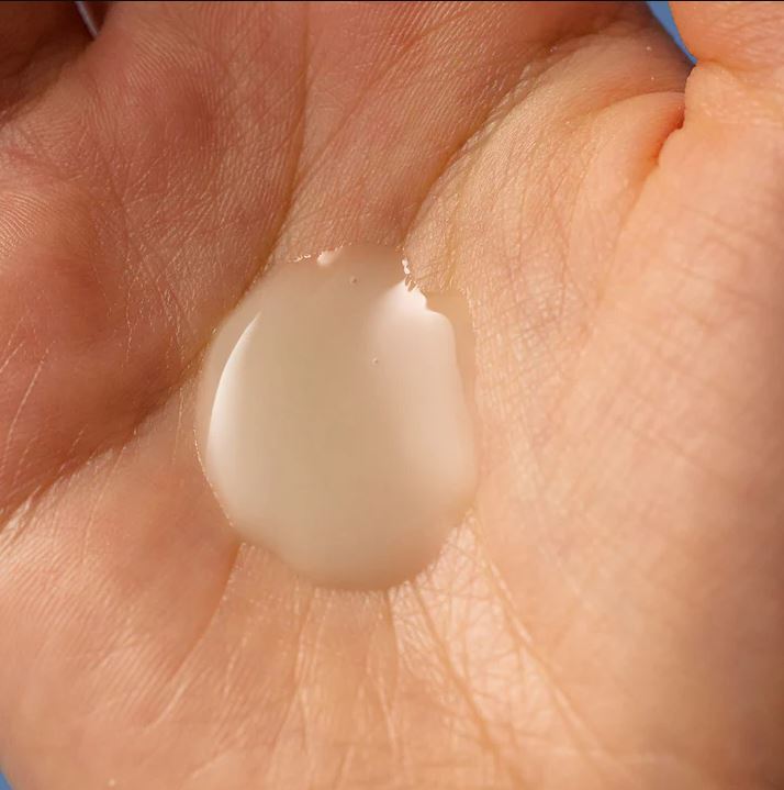 GREEN TEA & ENZYME MILKY FOAMING WASH [140ml]