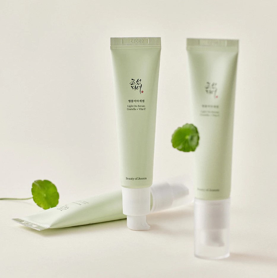 LIGHT ON SERUM: CENTELLA + VITA C [30ml]