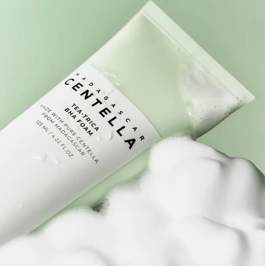 MADAGASCAR CENTELLA TEA-TRICA BHA FOAM [125ml]