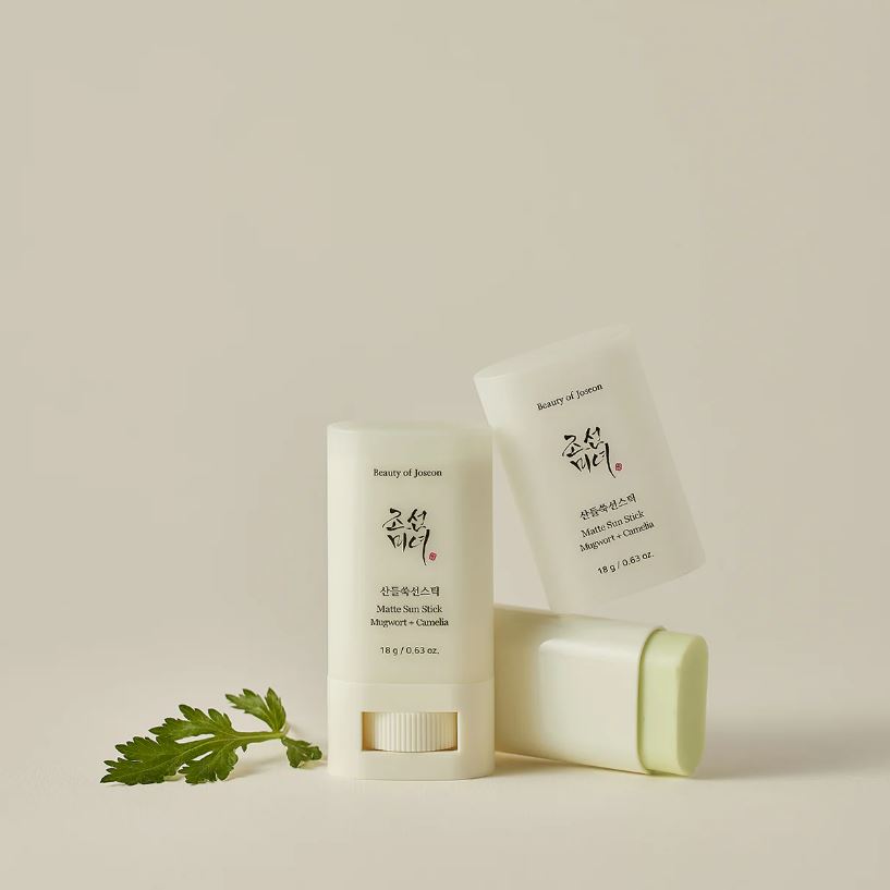 MATTE SUN STICK: MUGWORT + CAMELIA SPF50+ BROAD SPECTRUM [18g]