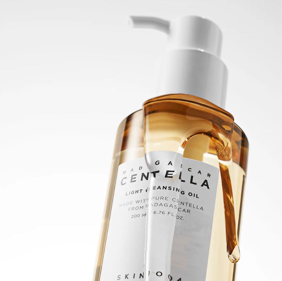 MADAGASCAR CENTELLA LIGHT CLEANSING OIL [200ml]