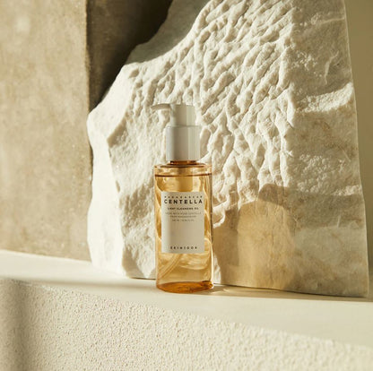 MADAGASCAR CENTELLA LIGHT CLEANSING OIL [200ml]